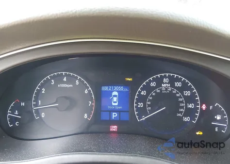 2014 Hyundai Genesis 3.8 z USA, uszkodzony, nr VIN KMHGC4DD2EU260177